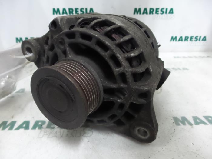Gebrauchte Dynamo Lancia Lybra SW 1.9 JTD Preis € 65,00 Margenregelung angeboten von Maresia Parts