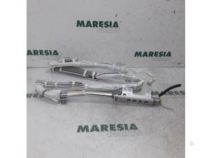 Used Roof curtain airbag, right Renault Koleos I 2.5 16V Price € 60,00 Margin scheme offered by Maresia Parts