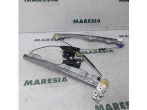 Used Window mechanism 4-door, front right Renault Koleos I 2.5 16V Price € 90,00 Margin scheme offered by Maresia Parts