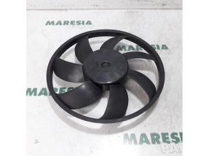 Used Fan motor Renault Megane III Grandtour (KZ) 1.5 dCi 110 Price € 50,00 Margin scheme offered by Maresia Parts