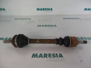 Used Front drive shaft, left Peugeot 406 Break (8E/F) 2.0 HDi 90 Price € 65,00 Margin scheme offered by Maresia Parts