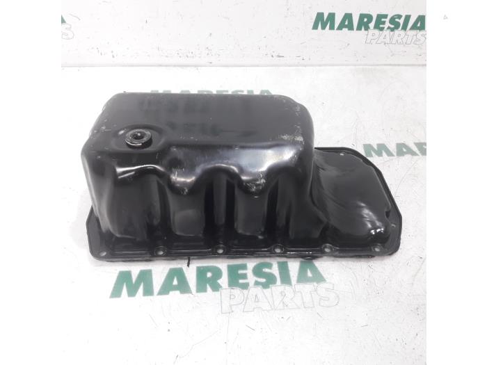 Usagé Couvercle carter Peugeot 308 SW (4E/H) 1.6 16V THP 150 Prix € 24,99 Règlement à la marge proposé par Maresia Parts