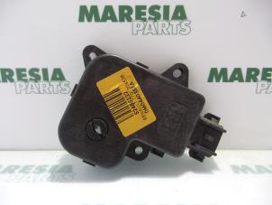 Used Heater valve motor Renault Laguna II Grandtour (KG) 1.8 16V Price € 25,00 Margin scheme offered by Maresia Parts