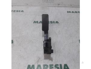 Używane Czujnik polozenia pedalu gazu Renault Grand Scénic III (JZ) 1.5 dCi 110 Cena € 25,00 Procedura marży oferowane przez Maresia Parts