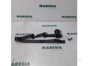 Used Rear seatbelt, left Renault Grand Scénic III (JZ) 1.5 dCi 110 Price € 35,00 Margin scheme offered by Maresia Parts