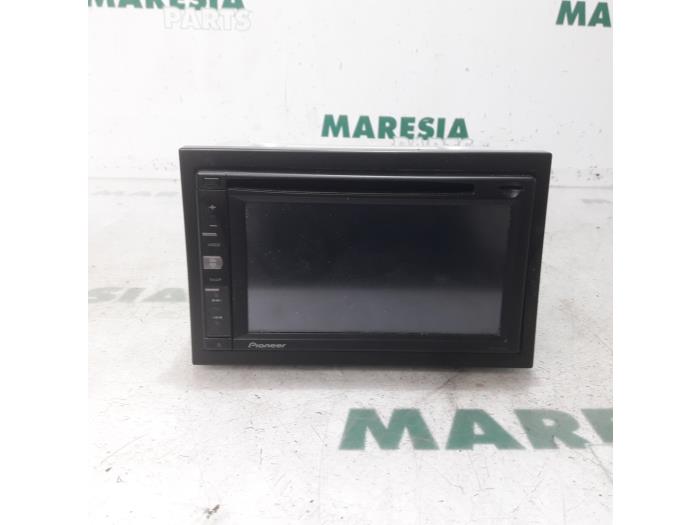 Radio/CD player (miscellaneous) from a Fiat Ducato (250) 2.0 D 115 Multijet 2013