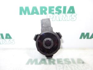 Used Rain sensor Peugeot 607 (9D/U) 2.0 16V Price € 40,00 Margin scheme offered by Maresia Parts