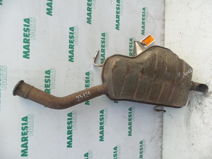 Gebrauchte Auspuff Enddämpfer Peugeot 607 (9D/U) 2.0 16V Preis € 75,00 Margenregelung angeboten von Maresia Parts