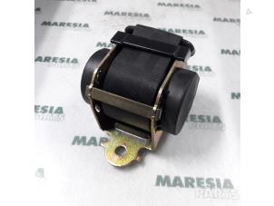 Used Rear seatbelt, left Peugeot 607 (9D/U) 2.0 16V Price € 50,00 Margin scheme offered by Maresia Parts