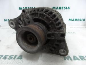 Usados Dinamo Alfa Romeo 166 2.0 Twin Spark 16V Precio € 40,00 Norma de margen ofrecido por Maresia Parts