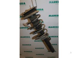 Used Front shock absorber rod, left Peugeot 607 (9D/U) 2.0 16V Price € 75,00 Margin scheme offered by Maresia Parts