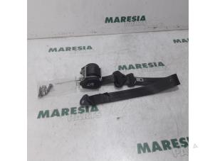 Usagé Ceinture de sécurité arrière gauche Peugeot 207/207+ (WA/WC/WM) 1.6 16V VTi Prix € 30,00 Règlement à la marge proposé par Maresia Parts