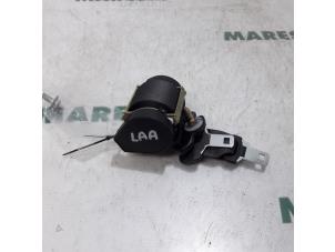 Used Rear seatbelt, left Renault Grand Scénic II (JM) 2.0 16V Turbo Price € 35,00 Margin scheme offered by Maresia Parts