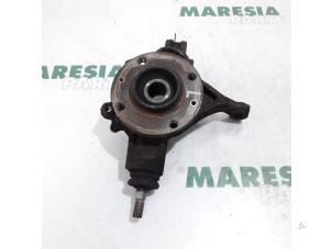 Used Knuckle, front left Peugeot 307 CC (3B) 2.0 16V Price € 50,00 Margin scheme offered by Maresia Parts