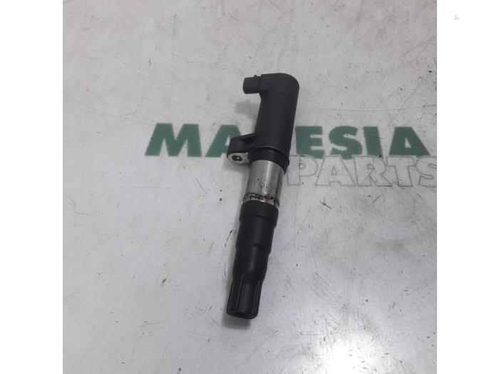 Usagé Bobine Renault Megane III Coupe (DZ) 1.6 16V Prix € 10,00 Règlement à la marge proposé par Maresia Parts