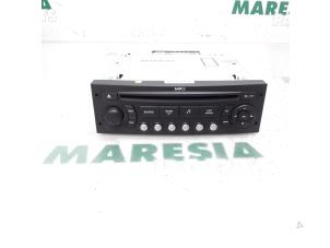 Używane Radioodtwarzacz CD Citroen C5 III Berline (RD) 2.0 HDiF 16V Cena € 85,00 Procedura marży oferowane przez Maresia Parts