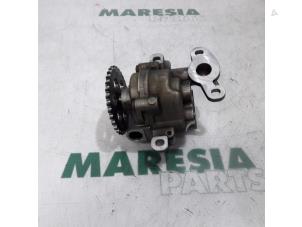 Used Oil pump Peugeot Boxer (U9) 2.2 HDi 120 Euro 4 Price € 78,65 Inclusive VAT offered by Maresia Parts