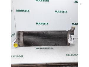 Used Intercooler Renault Grand Scénic II (JM) 2.0 16V Turbo Price € 25,00 Margin scheme offered by Maresia Parts