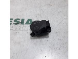 Used Heater valve motor Peugeot 307 SW (3H) 2.0 HDi 90 Price € 25,00 Margin scheme offered by Maresia Parts