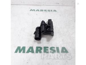 Gebrauchte Thermostatgehäuse Fiat Doblo Preis € 35,00 Margenregelung angeboten von Maresia Parts