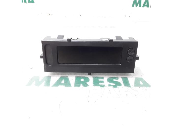 Usagé Affichage intérieur Renault Kangoo Express (FW) 1.5 dCi 75 Prix € 36,30 Prix TTC proposé par Maresia Parts