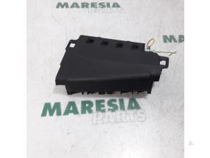 Used Side Airbag Citroen C6 (TD) 2.7 HDiF V6 24V Price € 105,00 Margin scheme offered by Maresia Parts