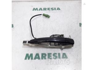 Used Rear door handle 4-door, left Citroen C6 (TD) 2.7 HDiF V6 24V Price € 50,00 Margin scheme offered by Maresia Parts