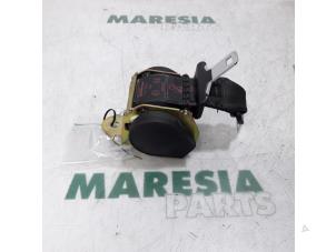Used Rear seatbelt, centre Citroen C6 (TD) 2.7 HDiF V6 24V Price € 157,50 Margin scheme offered by Maresia Parts