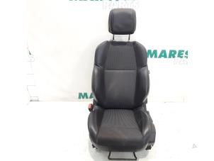 Używane Fotel lewy Peugeot 508 (8D) 2.0 Hybrid4 16V Cena € 262,50 Procedura marży oferowane przez Maresia Parts