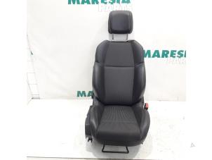 Używane Fotel prawy Peugeot 508 (8D) 2.0 Hybrid4 16V Cena € 210,00 Procedura marży oferowane przez Maresia Parts
