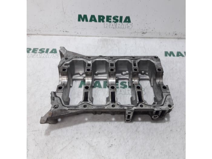 Usagé Couvercle carter Fiat Doblo Cargo (263) 1.3 D Multijet Prix € 60,50 Prix TTC proposé par Maresia Parts