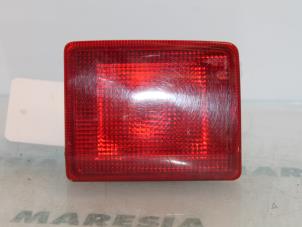 Used Taillight, right Peugeot 407 SW (6E) 1.8 16V Price € 15,00 Margin scheme offered by Maresia Parts