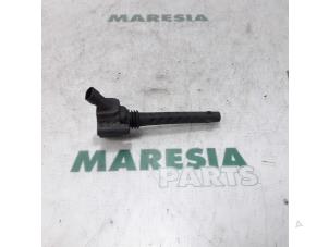Używane Zestaw cewek zaplonowych Fiat Grande Punto (199) 1.4 T-Jet 16V Cena € 15,00 Procedura marży oferowane przez Maresia Parts