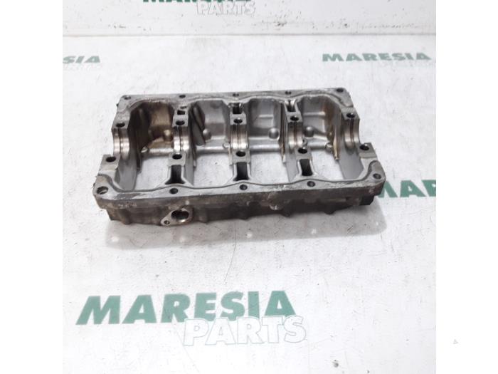 Gebrauchte Ölwanne Fiat Grande Punto (199) 1.4 T-Jet 16V Preis € 75,00 Margenregelung angeboten von Maresia Parts