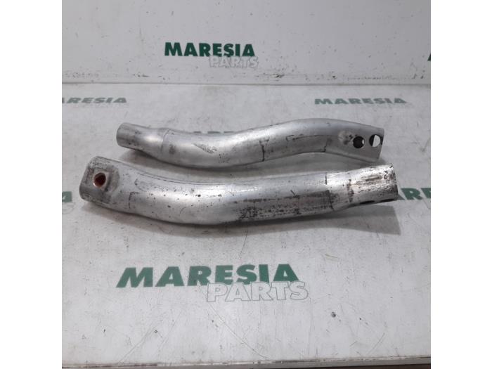 Begagnade Underram Citroen C6 (TD) 2.7 HDiF V6 24V Pris € 30,00 Marginaltabell erbjuds av Maresia Parts