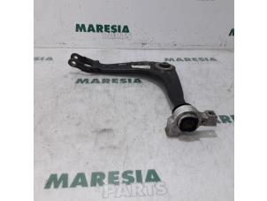 Usagé Bras de suspension bas avant gauche Citroen C6 (TD) 2.7 HDiF V6 24V Prix € 35,00 Règlement à la marge proposé par Maresia Parts