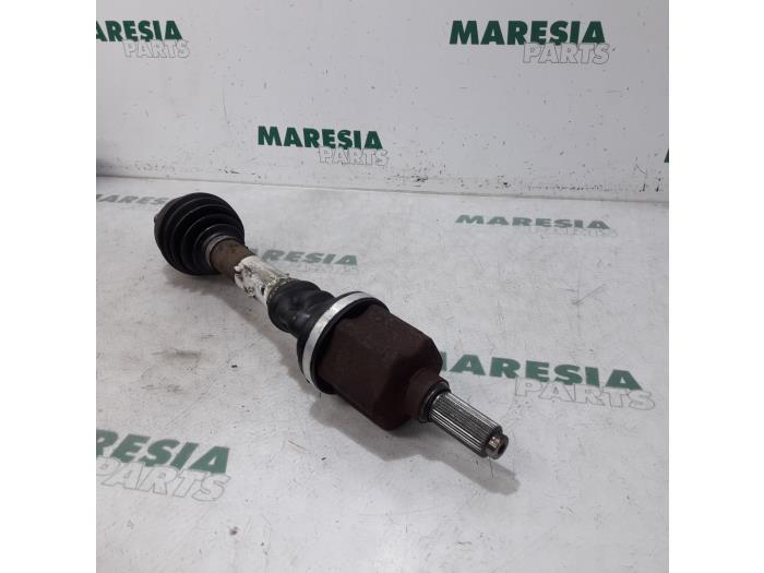 Front drive shaft, left from a Citroën C6 (TD) 2.7 HDiF V6 24V 2007