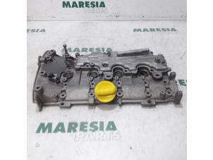 Used Camshaft Renault Grand Scénic II (JM) 2.0 16V Turbo Price € 50,00 Margin scheme offered by Maresia Parts
