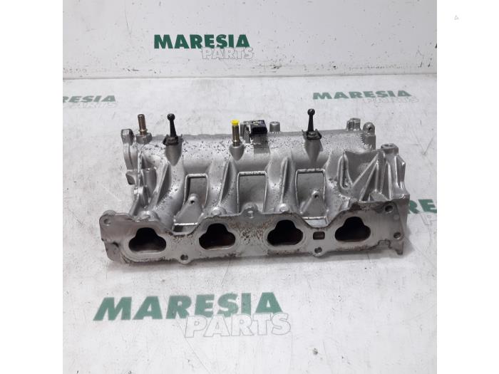 Gebrauchte Ansaugbrugge Renault Grand Scénic II (JM) 2.0 16V Turbo Preis € 75,00 Margenregelung angeboten von Maresia Parts
