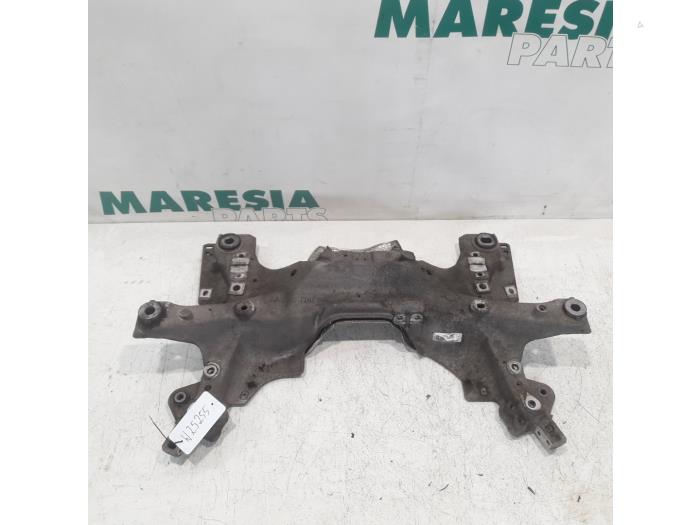Usados Subchasis Citroen C5 III Tourer (RW) 2.7 HDiF V6 24V Autom. Precio € 105,00 Norma de margen ofrecido por Maresia Parts