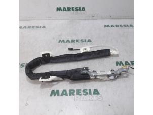 Usagé Airbag plafond gauche Fiat 500 (312) 1.2 69 Prix € 50,00 Règlement à la marge proposé par Maresia Parts