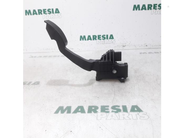 Gaspedalposition Sensor van een Fiat Punto Evo (199) 1.3 JTD Multijet 85 16V Euro 5 2012
