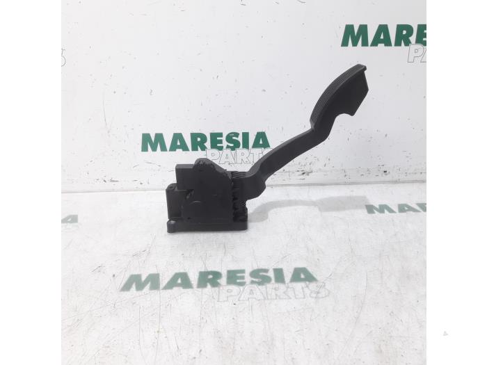 Begagnade Gaspedalsensor Fiat Punto Evo (199) 1.3 JTD Multijet 85 16V Euro 5 Pris € 15,00 Marginaltabell erbjuds av Maresia Parts