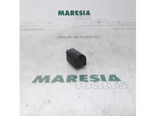 Used Relay Peugeot Expert (G9) 2.0 HDiF 16V 130 Price € 35,00 Margin scheme offered by Maresia Parts