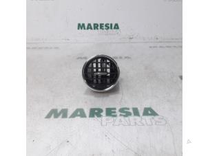 Used Dashboard vent Fiat 500 (312) 0.9 TwinAir 80 Price € 35,00 Margin scheme offered by Maresia Parts