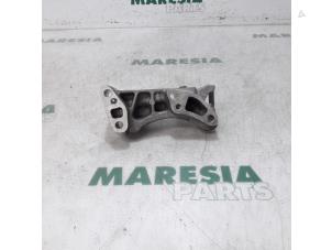 Usagé Support moteur Peugeot 508 SW (8E/8U) 1.6 HDiF 16V Prix € 50,00 Règlement à la marge proposé par Maresia Parts