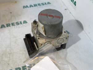 Usados Bomba ABS Renault Grand Scénic II (JM) 1.9 dCi 120 Precio € 75,00 Norma de margen ofrecido por Maresia Parts