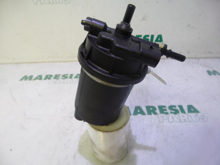 Gebrauchte Kraftstofffiltergehäuse Renault Grand Scénic II (JM) 1.9 dCi 120 Preis € 35,00 Margenregelung angeboten von Maresia Parts