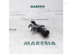 Used Front wiper motor Peugeot Expert (G9) 2.0 HDiF 16V 130 Price € 40,00 Margin scheme offered by Maresia Parts