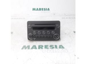 Used Radio CD player Alfa Romeo 159 (939AX) 1.9 JTS 16V Price € 105,00 Margin scheme offered by Maresia Parts